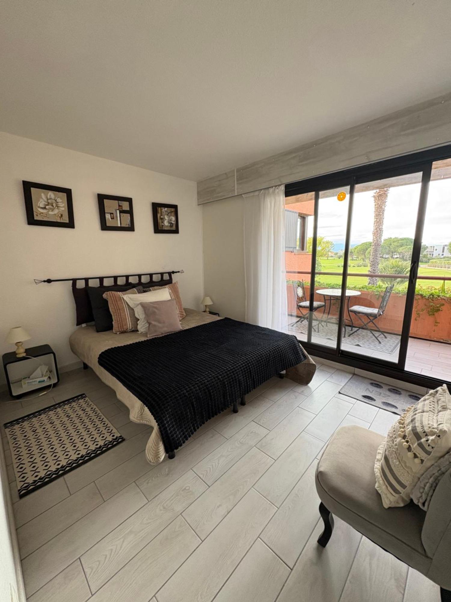 Saint Cyprien Golf View 2 Bedrooms Apartment , 900 M From The Beach Bagian luar foto