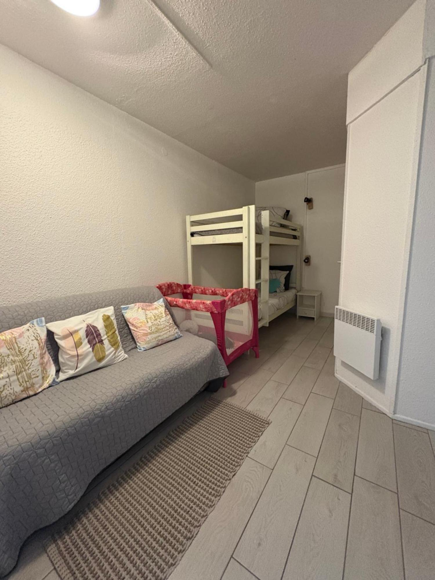 Saint Cyprien Golf View 2 Bedrooms Apartment , 900 M From The Beach Bagian luar foto